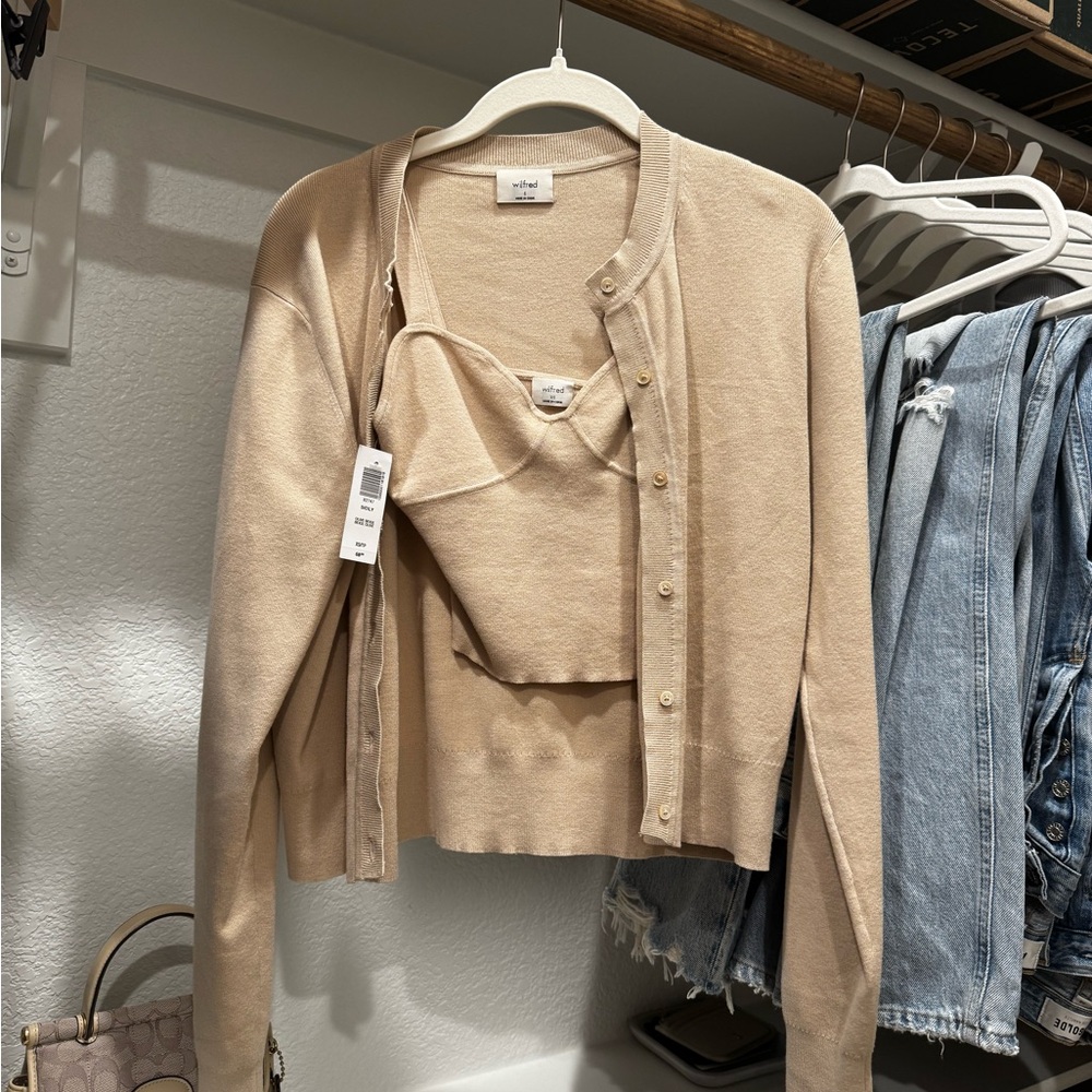 Aritzia Wilfred Sicily and Sweater Bundle